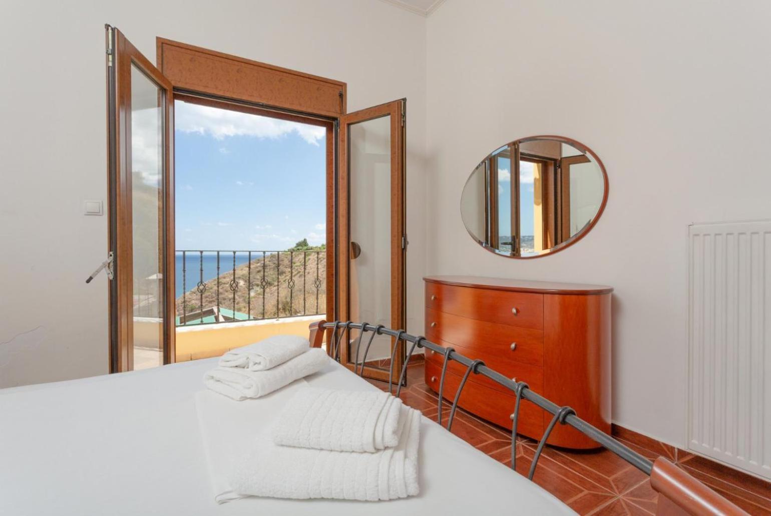 Souda Bay View Villa Kalámion Exteriör bild